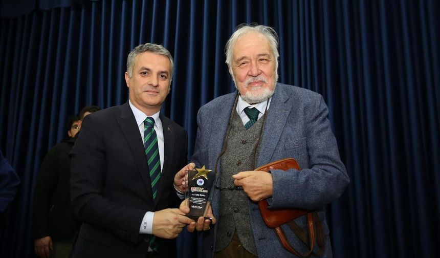 İlber Ortaylı’nın ismi Yomra’da yaşatılacak!