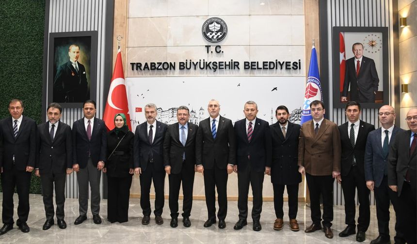 Bakan Işıkhan'dan Trabzon Büyükşehir Belediyesi'ne ziyaret