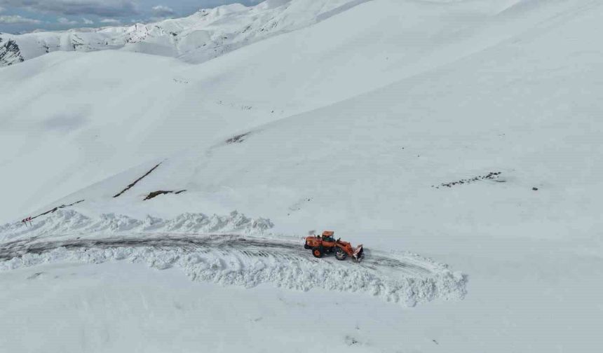 Artvin-Ardanuç-Ardahan yolu 5 ay sonra ulaşıma açılıyor