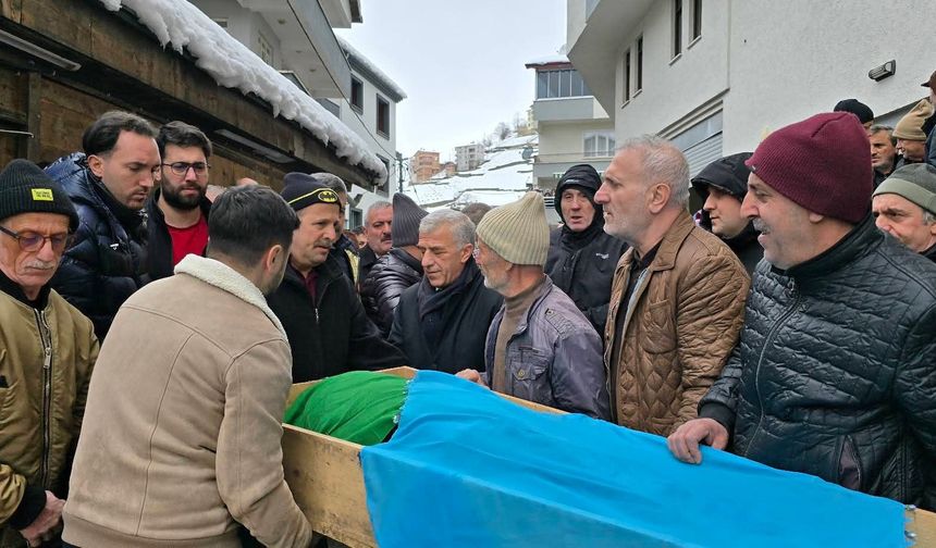 Ayşe Yazıcı son yolculuğuna uğurlandı