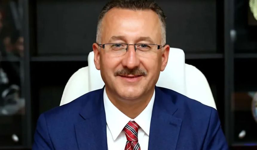 Adapazarı Belediye Başkanı Mutlu Işıksu, partisinden istifa etti