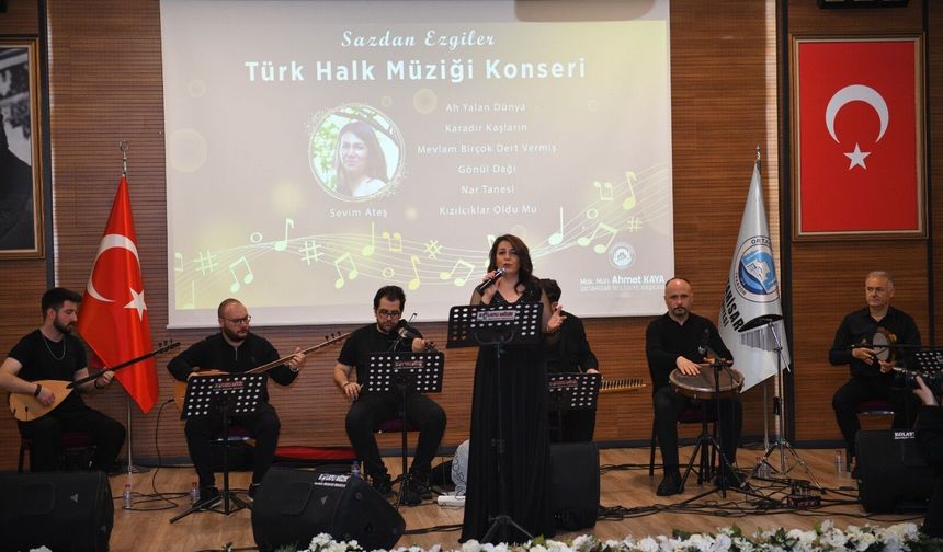 Ortahisar'da 'Sazdan Ezgiler' ile türkü şöleni yaşandı