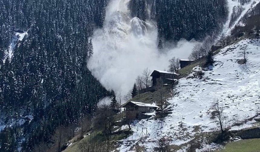 Trabzon'daki çığ anı cep telefonu kamerasına yansıdı