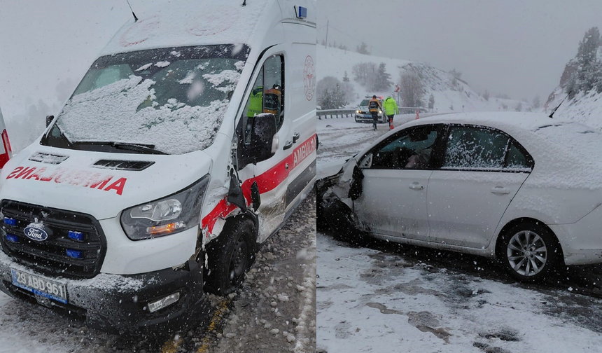Trabzon plakalı otomobil ile Ambulans çarpıştı