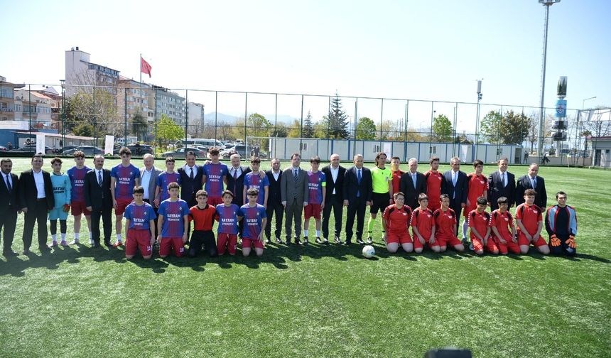 'Gençlig Liselerarası Futbol Turnuvası' başladı