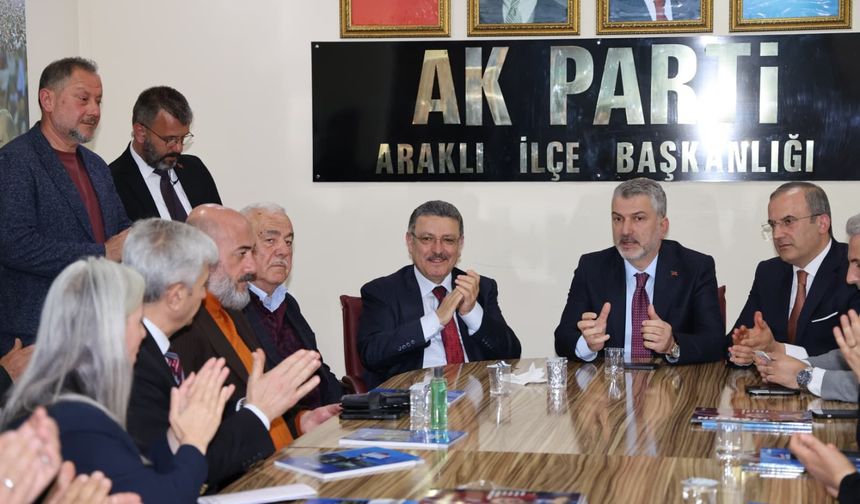 Mumcu:''Araklı'da yatırım ve istişarelerimizi sürdürüyoruz''