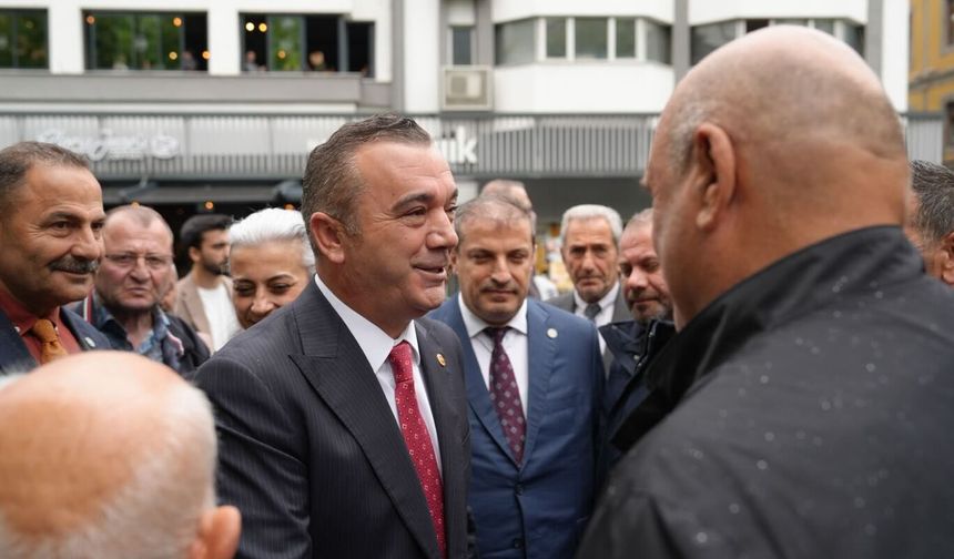 “İYİ Parti Trabzon’dan Meydanda bayramlaşma buluşması”