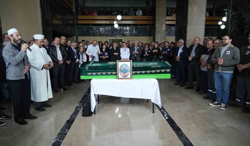 37 yaşında hayatını kaybeden beyin cerrahına gözyaşlarıyla veda
