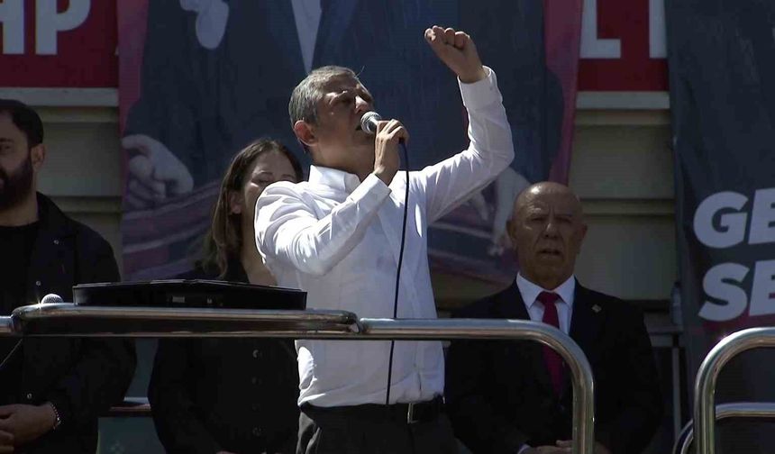 Özgür Özel: 'Derhal kurultay yapılmalıdır, hangi delegeyle istiyorsanız derhal bir kurultay yapın'