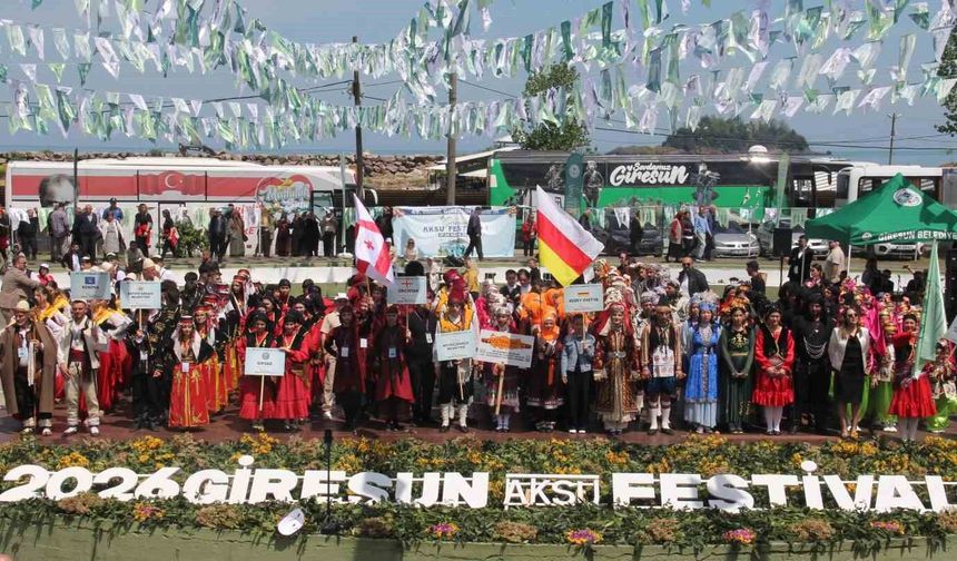 Uluslararası Aksu Festivali kapsamında yöredeki Mayıs 7'si geleneği yaşatıldı