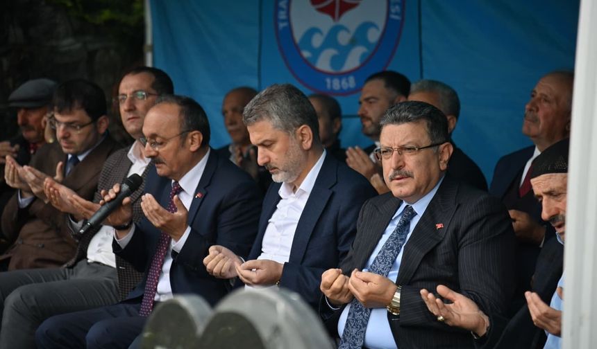 'Mustafa Cumur' mezarı başında dualarla anıldı