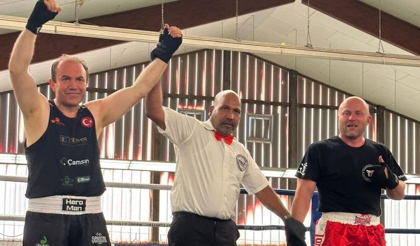 23 yıl sonra ringe döndü, Alman rakibini nakavt etti