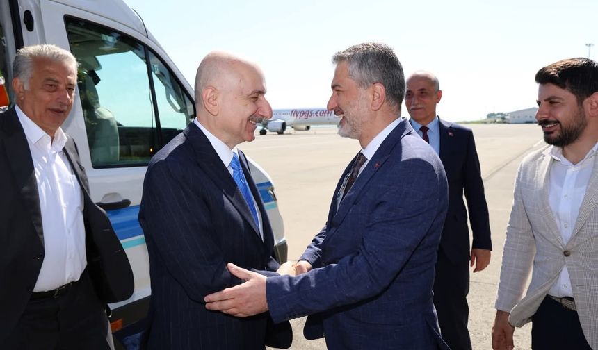 Karaismailoğlu,Hac dönüşü Trabzon programına başladı