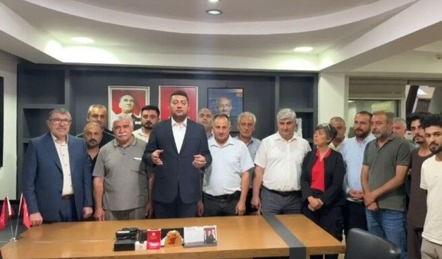 CHP'de gece yarısı çilingirli devir