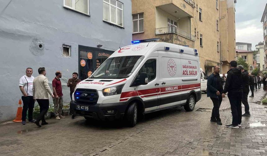 Sokak ortasında silahlı saldırı: 1 yaralı