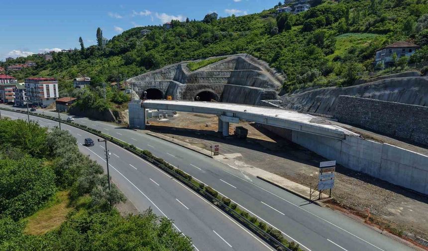Trabzon'un 30 yıllık hayali olan Güney Çevre Yolu Projesi'nde çalışmalar sürüyor