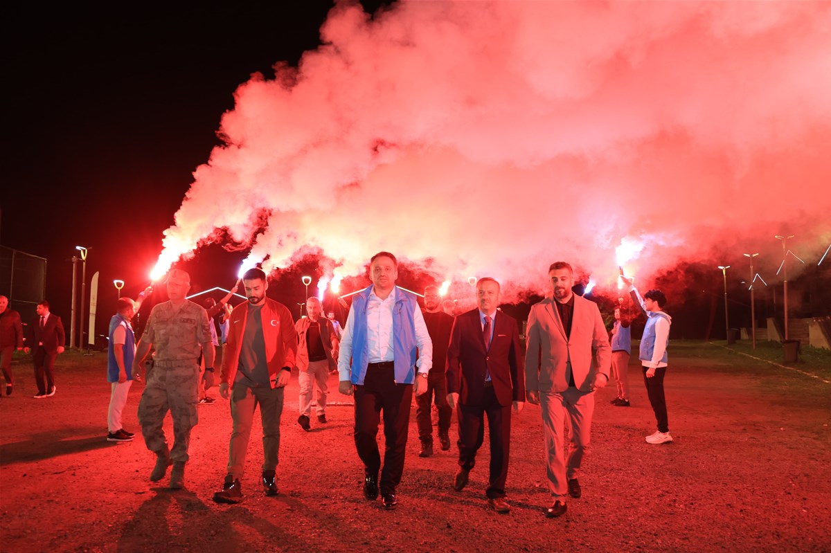 E M İ N O Ğ