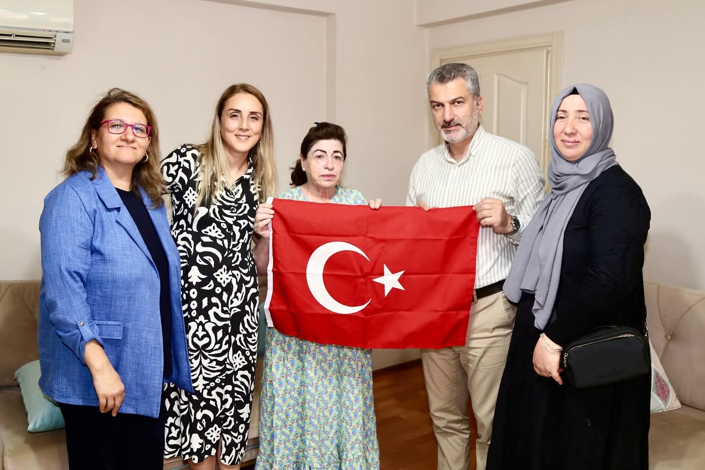 Şehit Fezaçakır Eşi