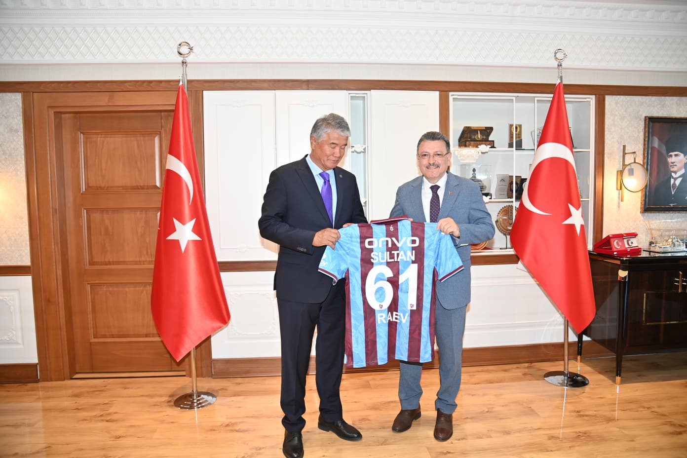 7Bf95400 8B69 4211 985C 9Dd024985015