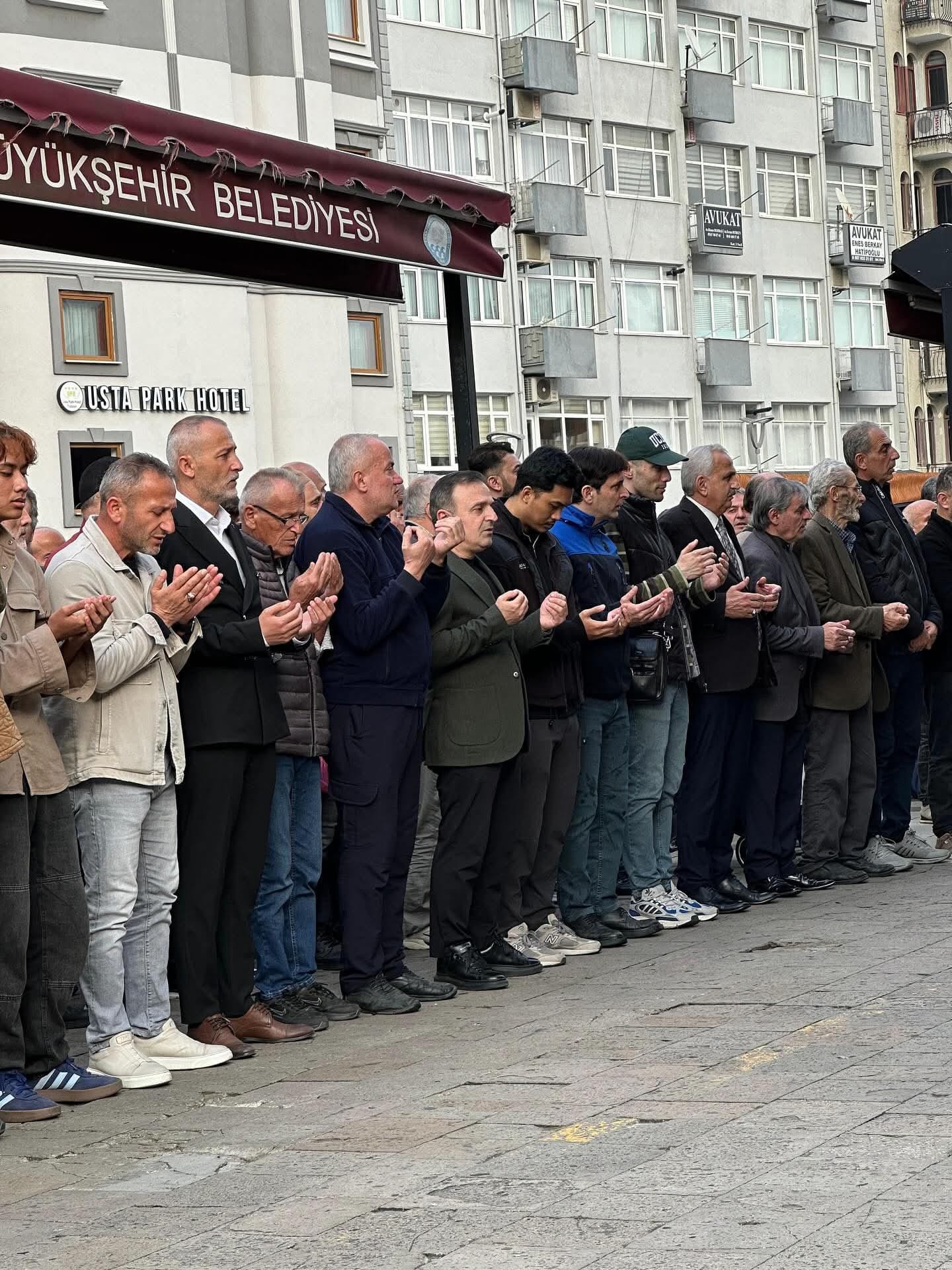 25C2C3Ca 927E 495B 8413 D5A20Fb77927