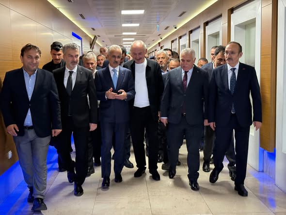 572625440 18546184213061848 7902963157147475239 N