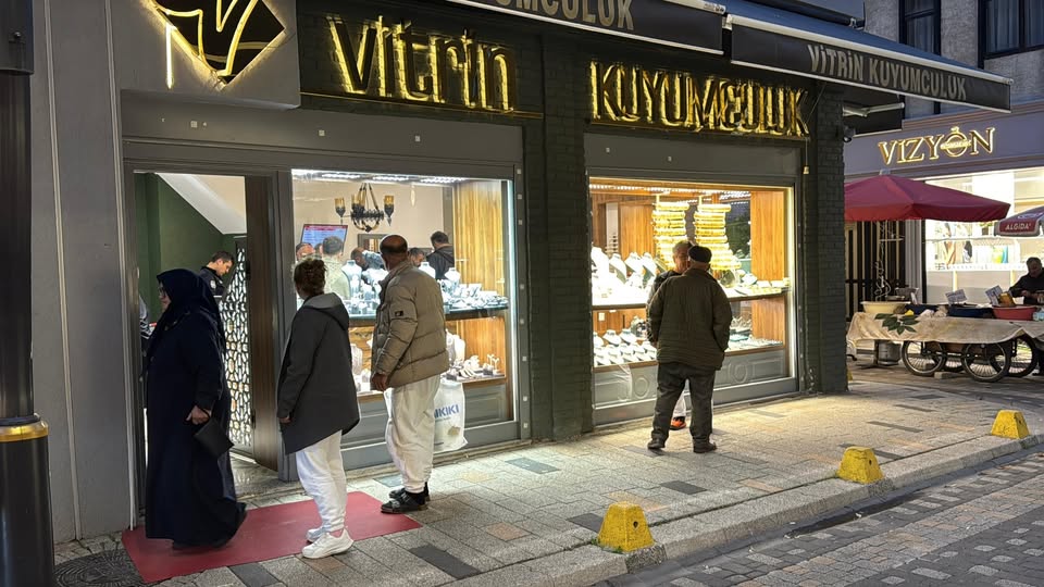 581622084 122139403238929343 4875555322992866641 N