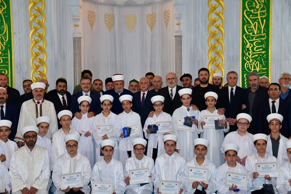 584961528 122216842340349720 4051068456826055682 N