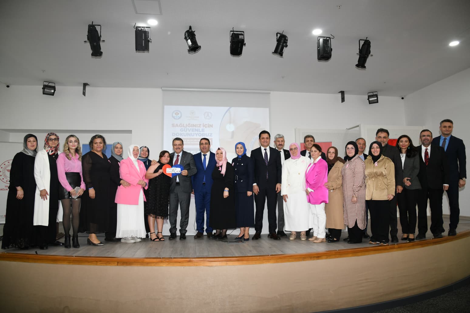 B3Ac56A5 4Ae8 46Ce A0C8 45D468F170Bc