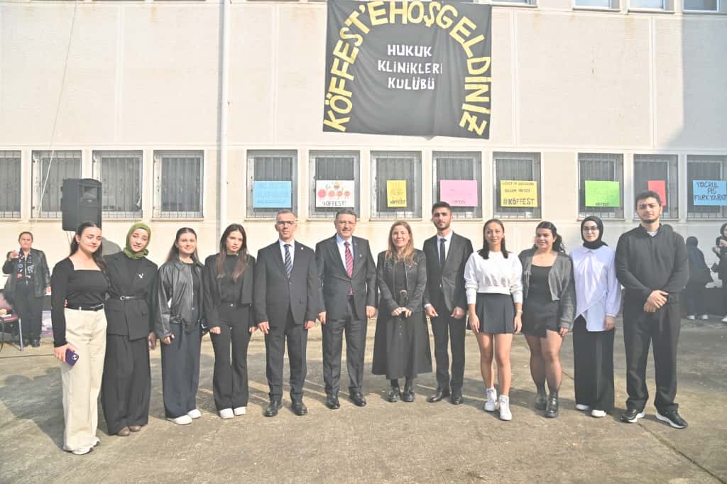 B4C4D41D 2Df7 443D 9925 9C85D2Ad754E