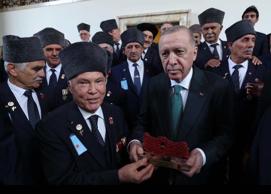 D01D8F9D 9706 409F A394 098C210D932B