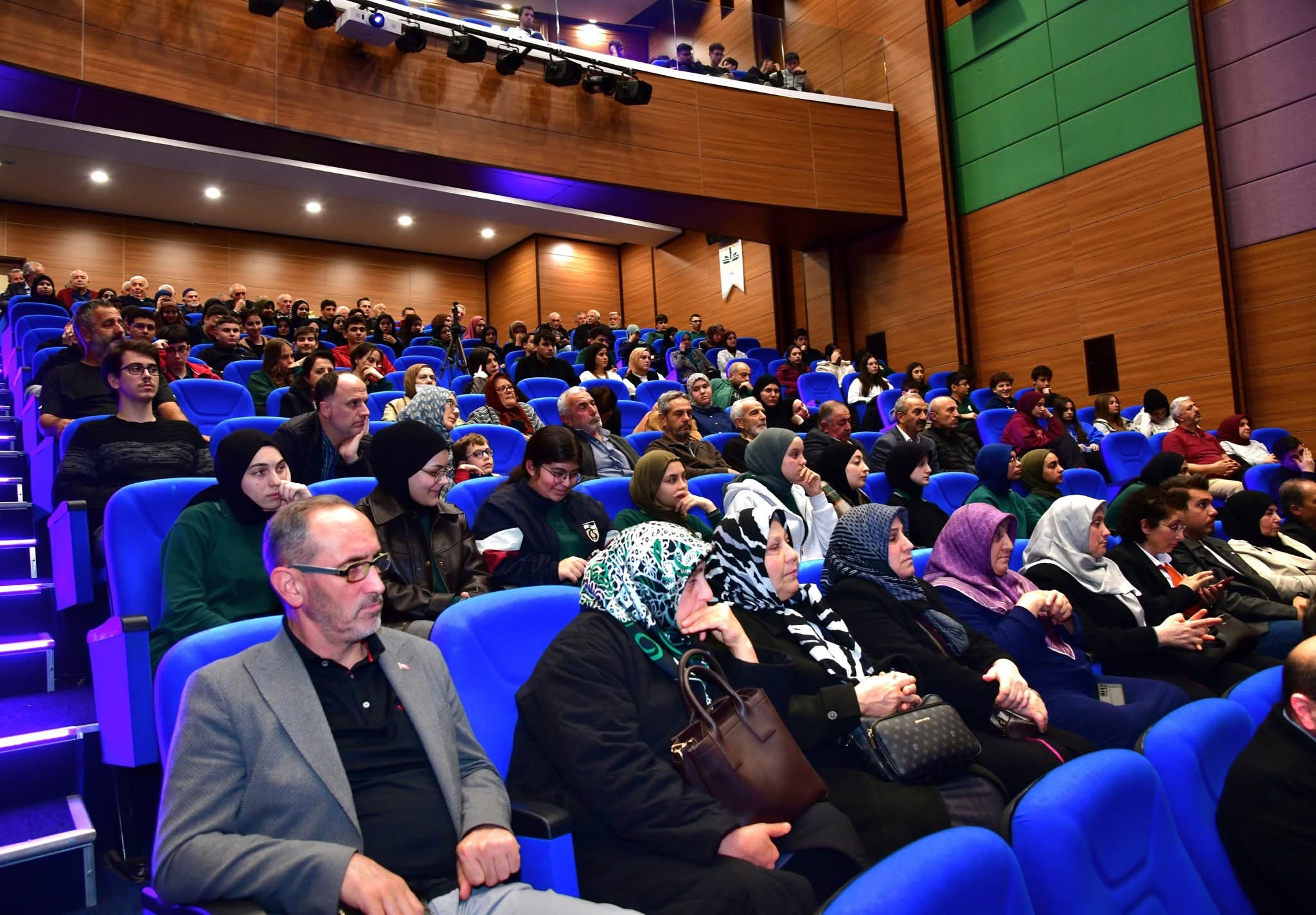 F B I M G 1763704100422