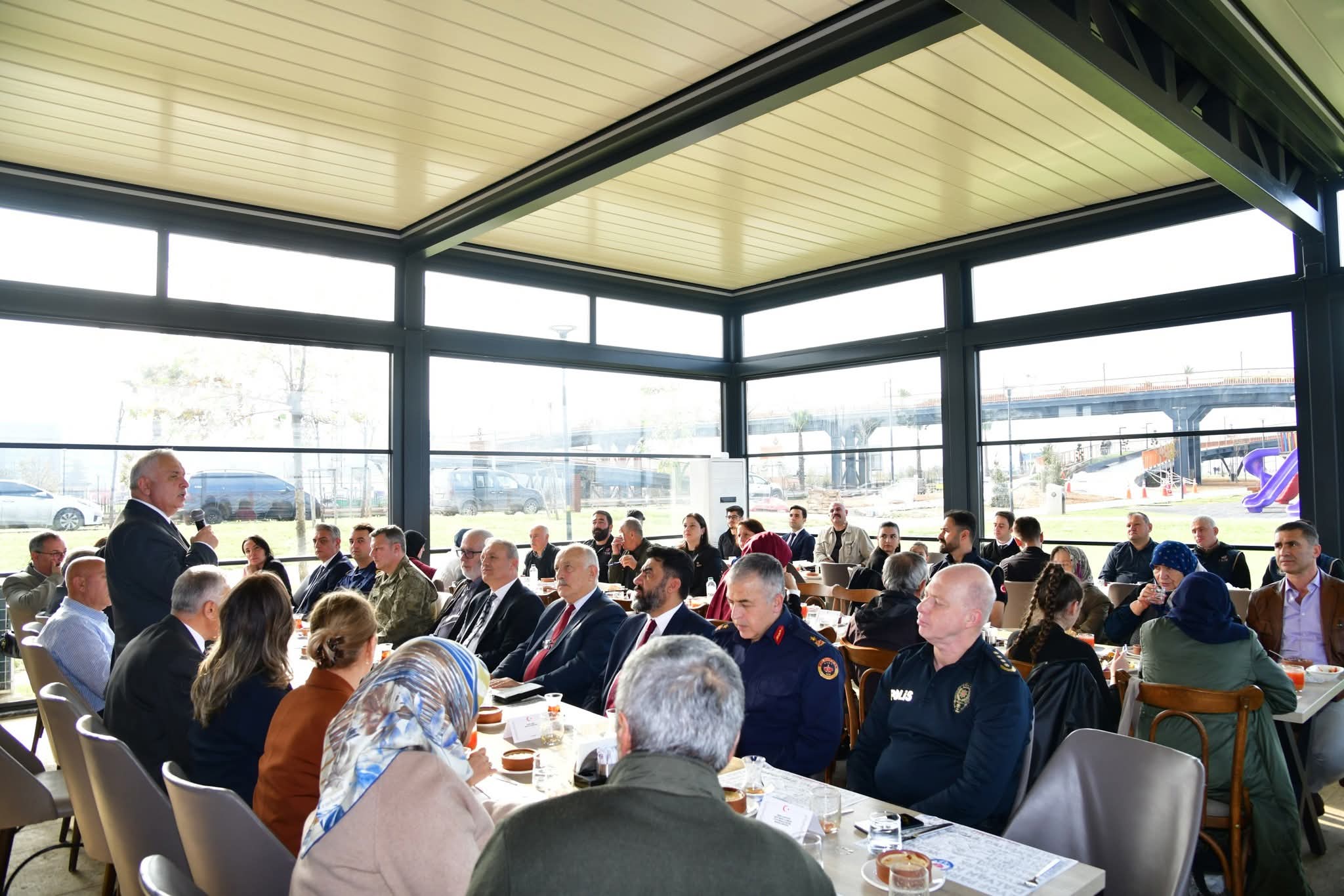 F B I M G 1764157311400