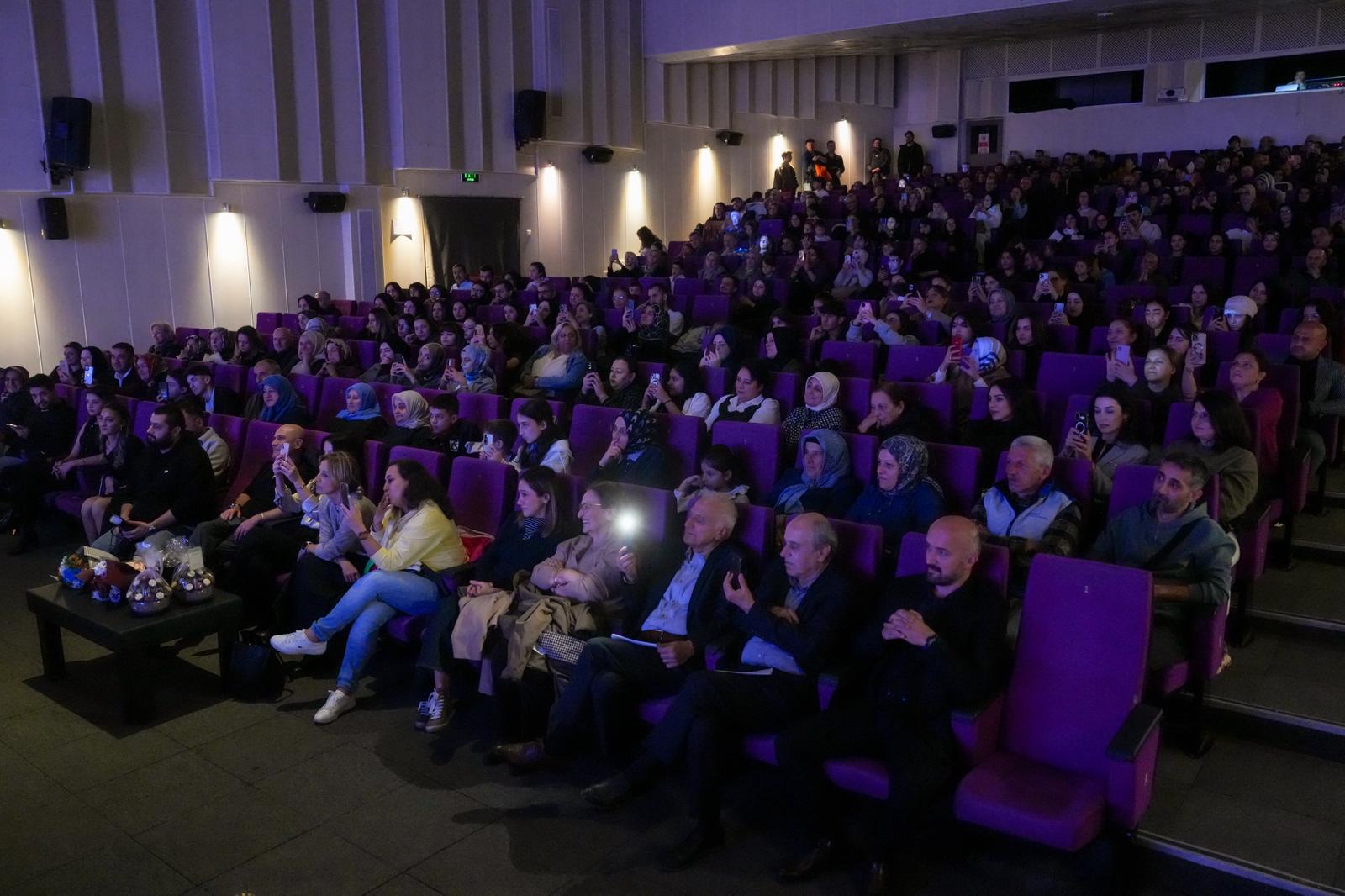 I M G 20251126 W A0020