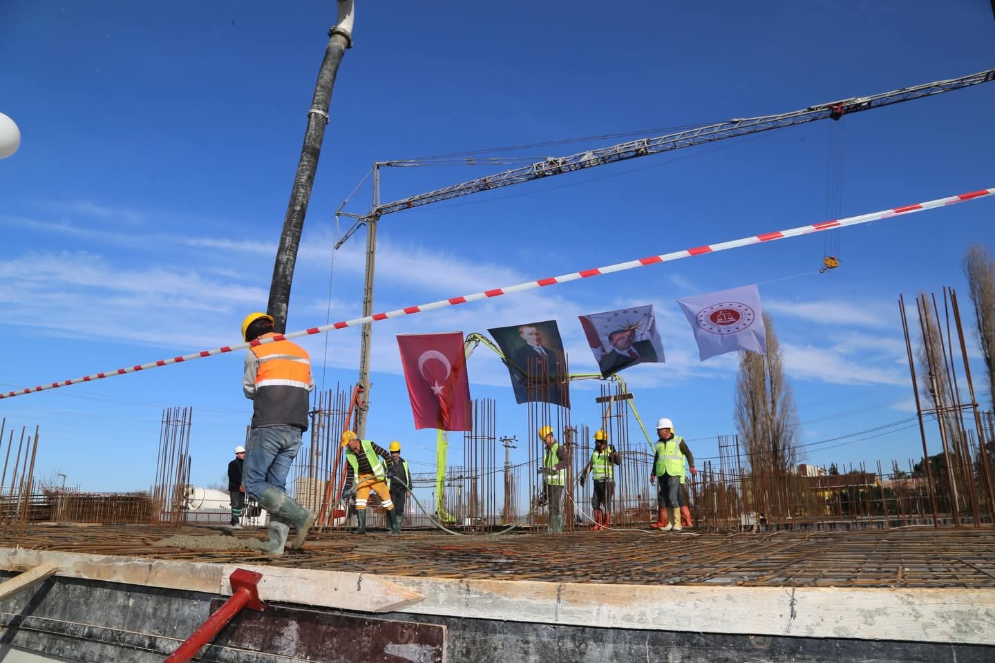 F B I M G 1764926003913