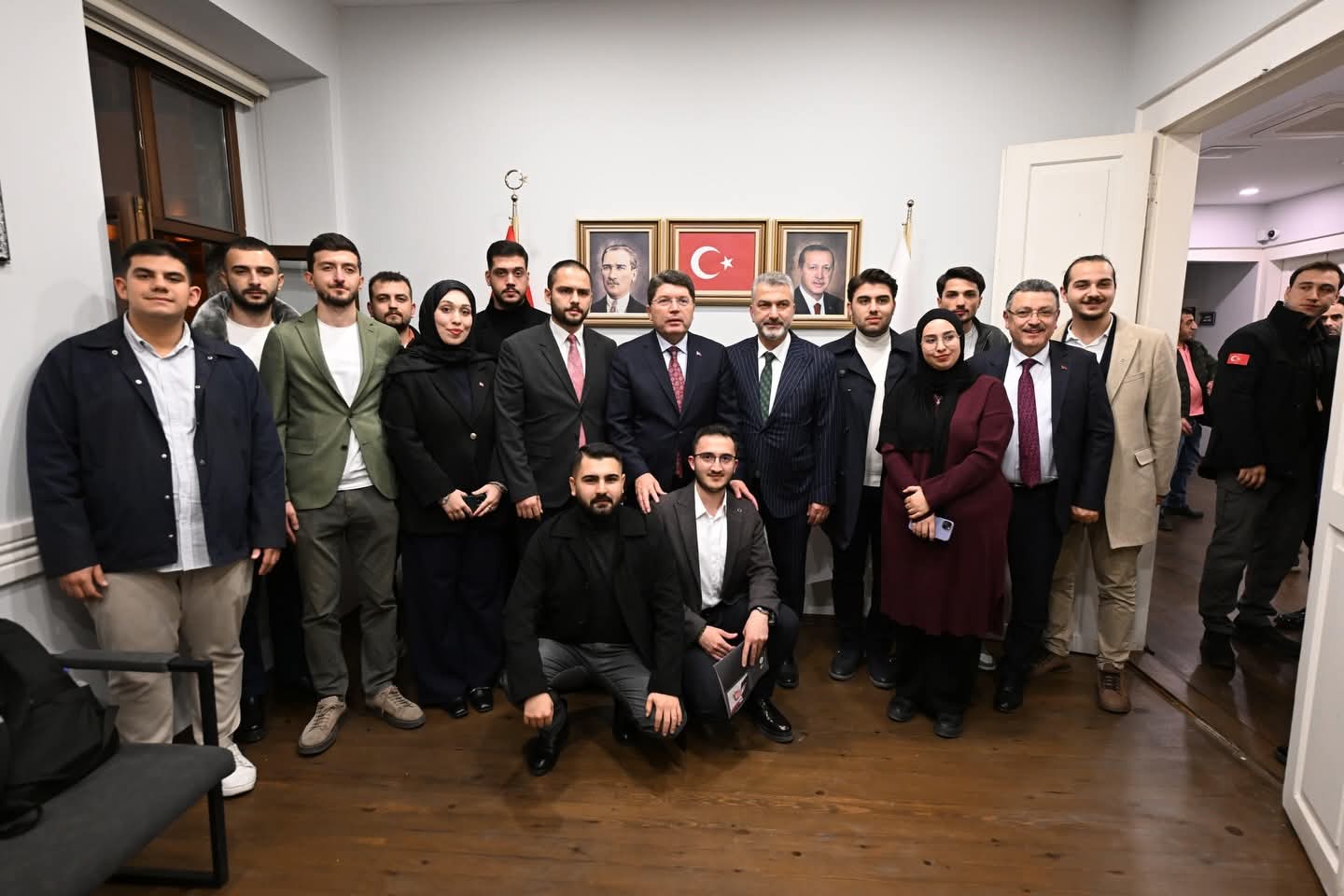 F B I M G 1764960670414