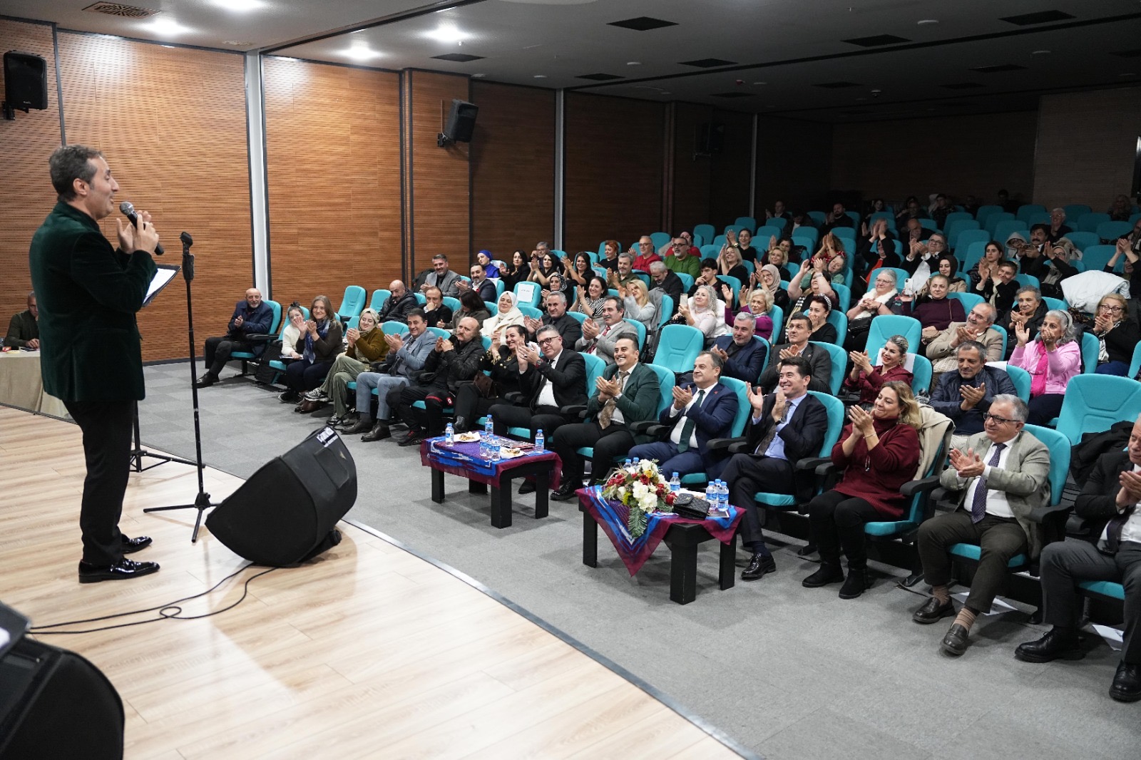 F65723B9 Fa1F 4270 A510 96F6D015Ac6D