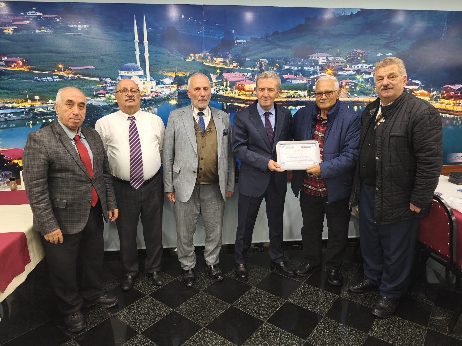 I M G 20251201 W A0013