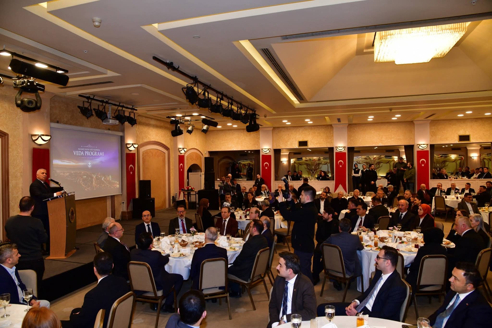 F B I M G 1768376193732