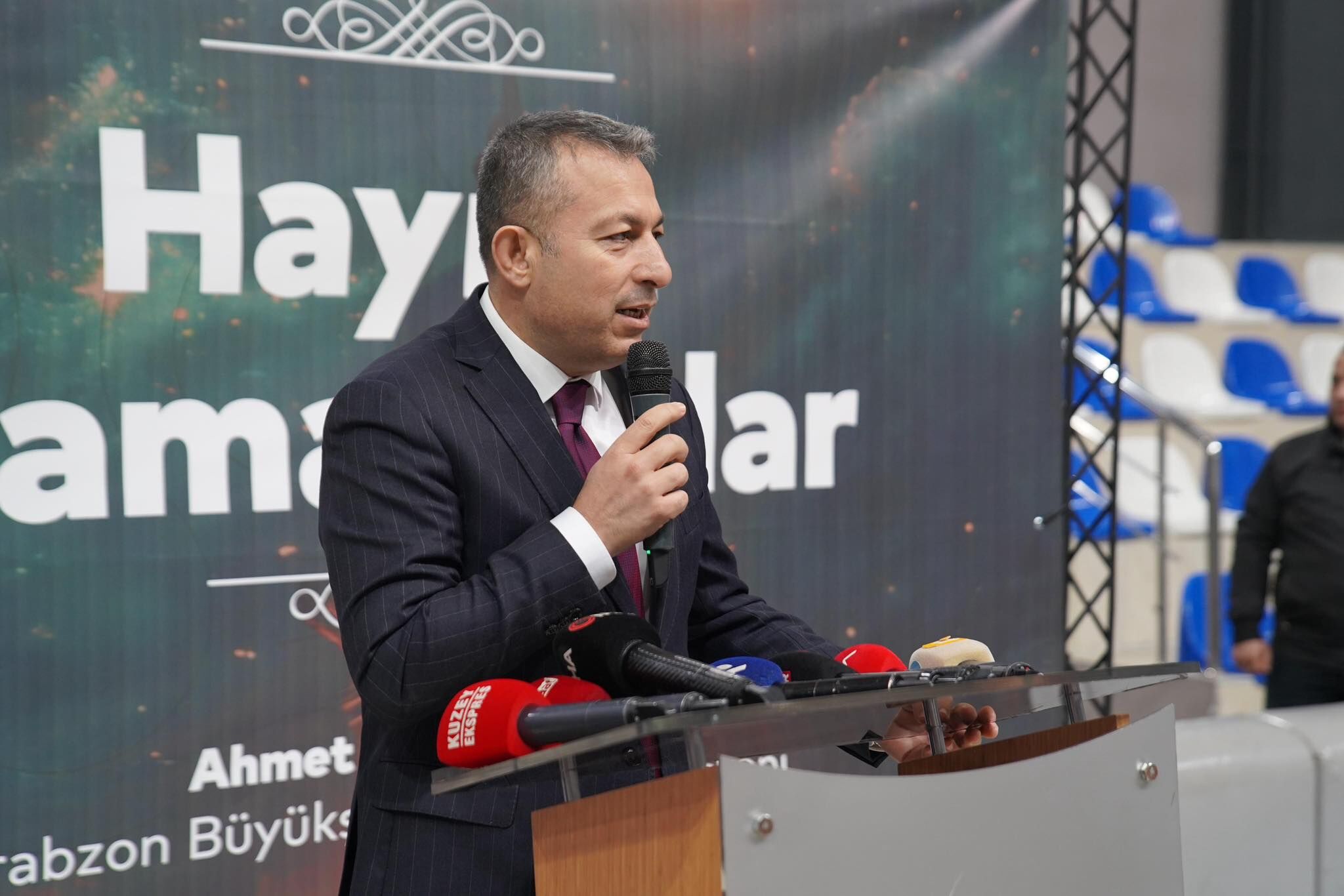 654972975 10236868640007262 8219277007309830058 N