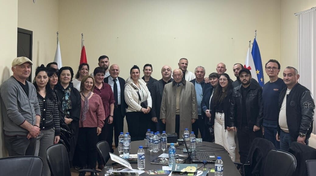 E0Cb6A59 2B19 4Bd5 8948 20830Bc194E9