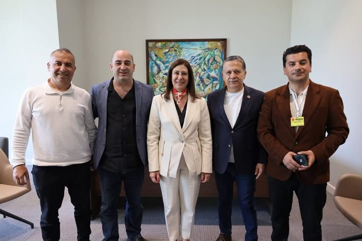 15F35C3B Ad8E 46De Bce2 E01C9526D585