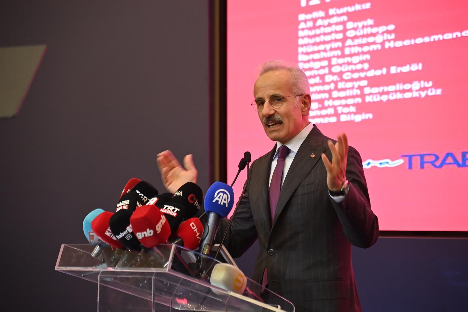 18Dc4F16 94Fa 4C22 Bf57 Cfc48237553F