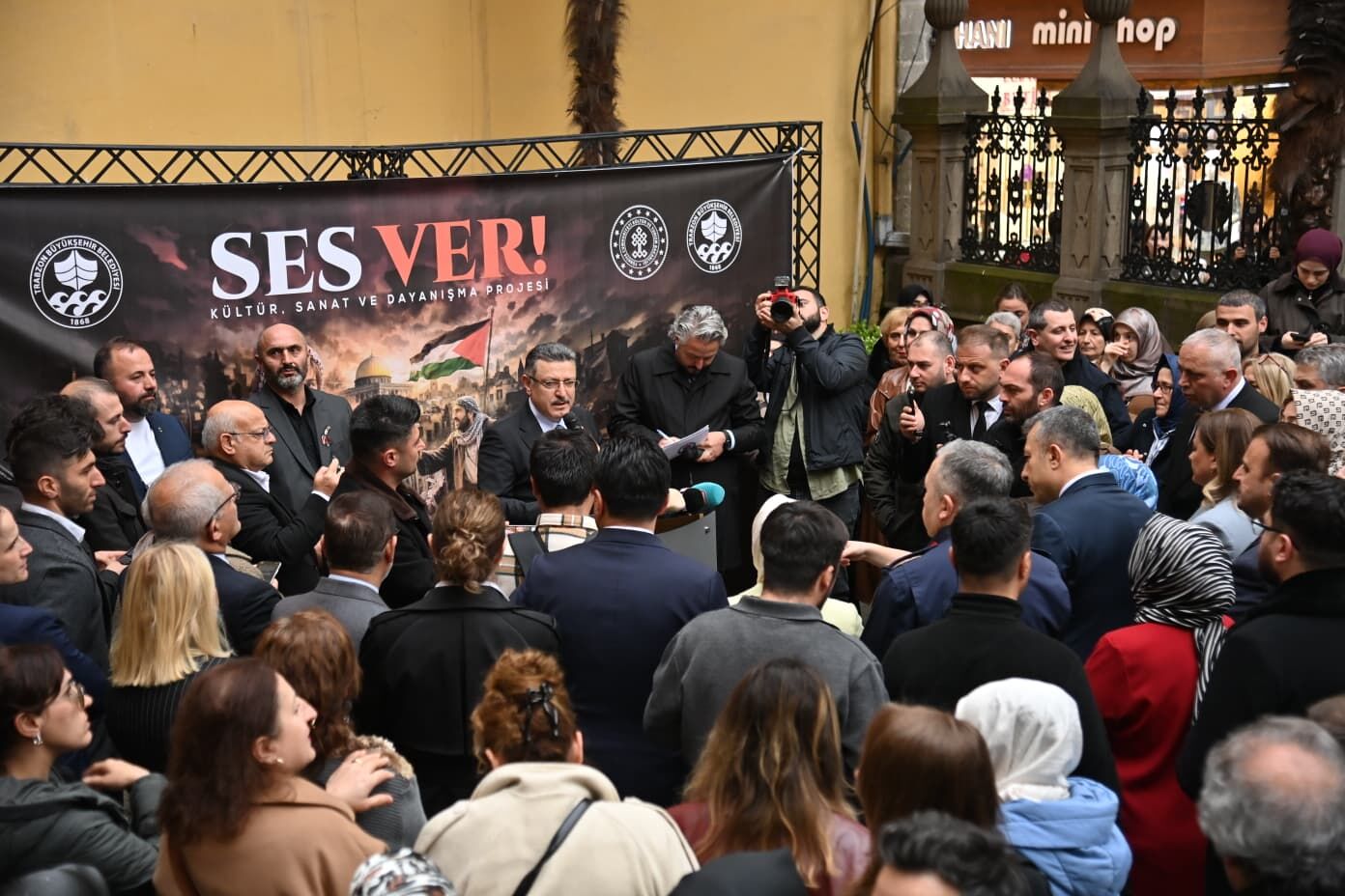 19F3D493 E95F 4Fee Aa54 85396432326C