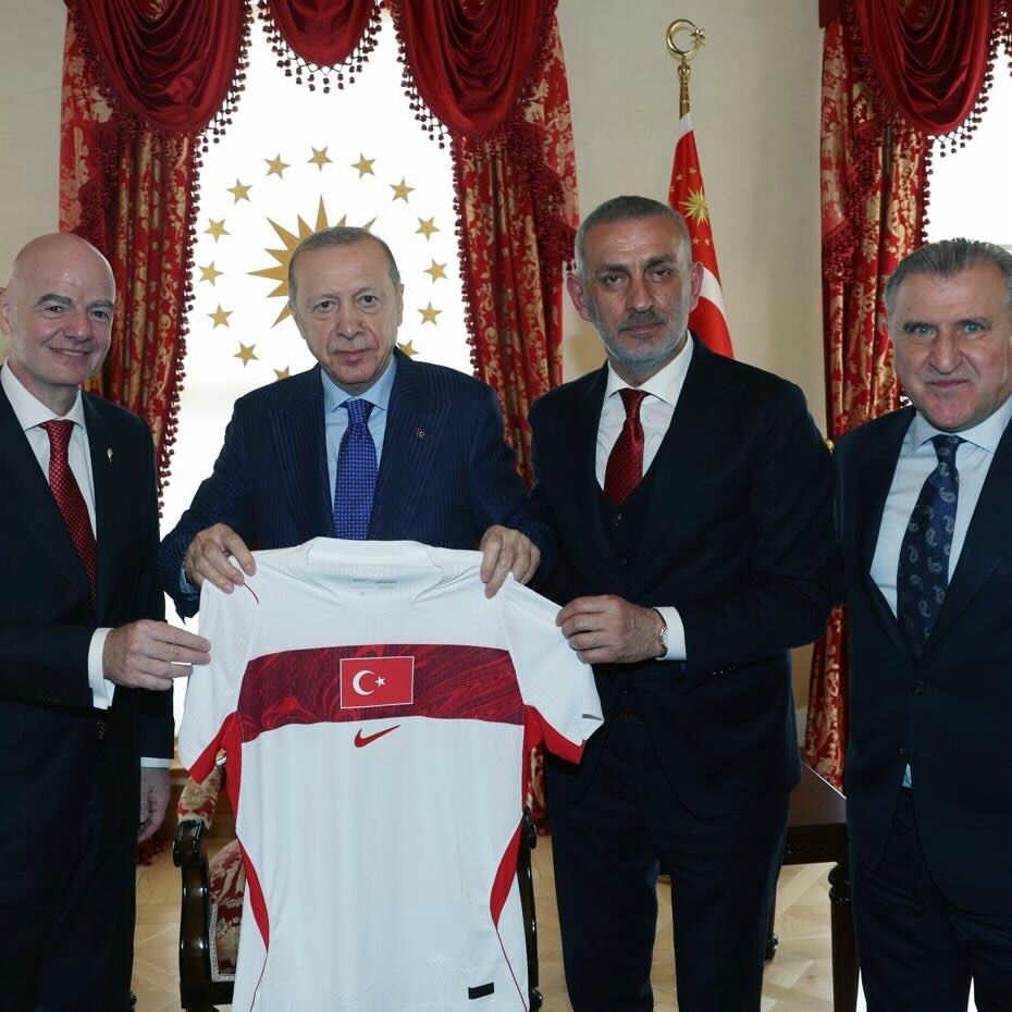 I Was Honoured To Meet 🇹🇷 Türkiye President Recep Tayyip Erdoğan And Discuss Football, With A (2)